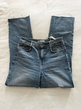 Zara Straight Leg Women’s Jeans